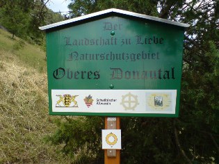 Hinweis am Donau-Radweg auf das Naturschutzgebiet Oberes Donautal