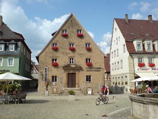 Unterwegs auf dem Radweg Liebliches Taubertal: Tauberländer Dorfmuseum in Weikersheim