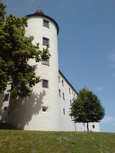 Schloss Höchstädt, Donau-Radweg