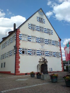 Rathaus in Möhringen, Donau-Radweg